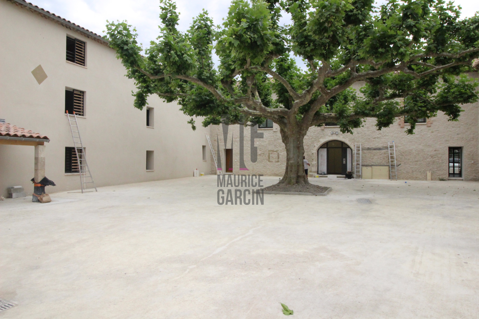 Maurice Garcin L Isle Sur La Sorgue Location l'ISLE SUR LA SORGUE